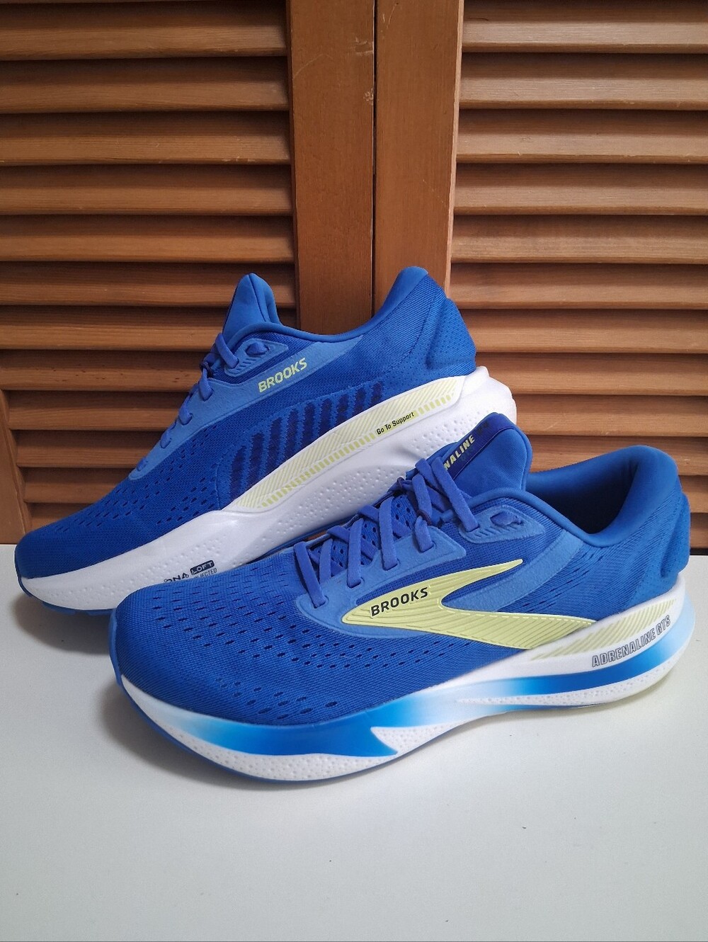 Brooks Adrenaline GTS 24 Cobalt Blue Men's Running Shoe * Size: 11 (Medium)